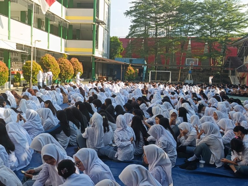 SMAN 5 KARAWANG MENUJU SEKOLAH MAUNG
